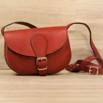 Small crossbody leather purse, with buckle